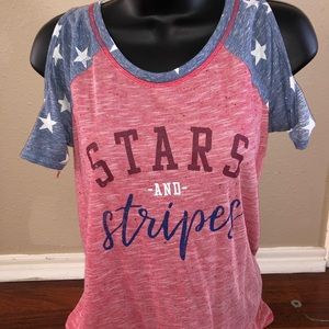 Maurices “Stars and stripes” no shoulder shirt